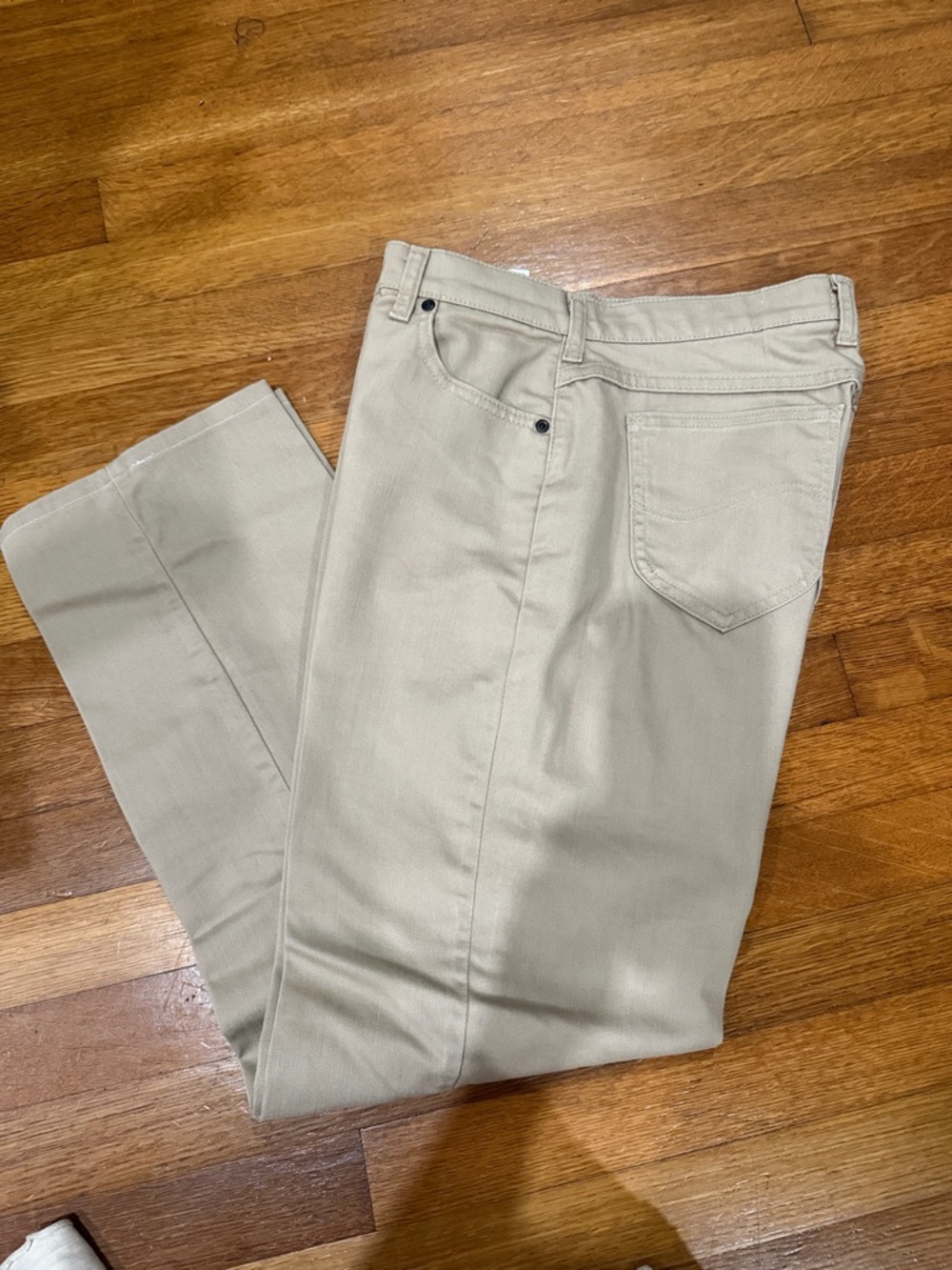 Women’s Slim Straight Pants in Light Khaki
